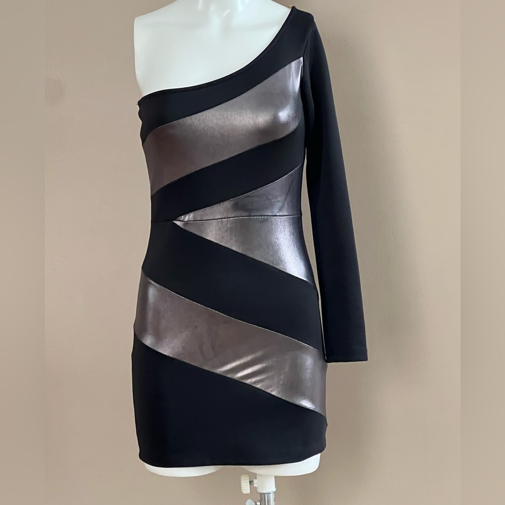 Body Central One-Shoulder Black Dress with Metallic Pewter Panels Sz S/M